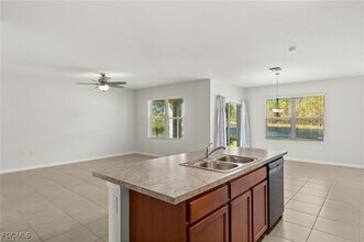 3495 Acapulco Cir in Cape Coral, FL - Building Photo - Building Photo