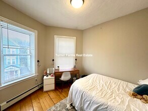 68 Calumet St, Unit 3 in Boston, MA - Building Photo - Building Photo