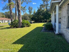410 Jax Estates Dr N in Jacksonville, FL - Building Photo - Building Photo
