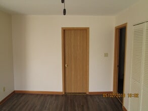 26 N Center St, Unit #1 Center in Joliet, IL - Foto de edificio - Building Photo