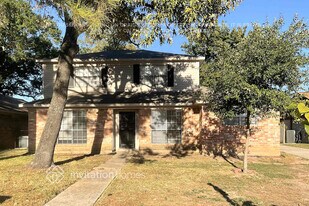 24202 Spring Mill Ln in Spring, TX - Building Photo