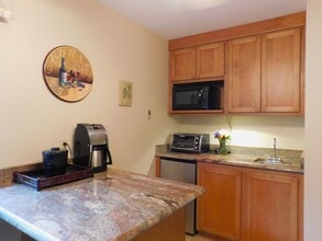 180 Vista Dr in Bigfork, MT - Building Photo - Building Photo
