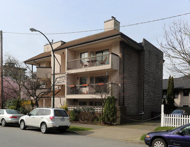 1416 Haro St in Vancouver, BC - Building Photo - Building Photo