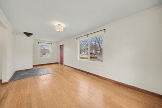 808 E Cross St in Ypsilanti, MI - Building Photo - Building Photo