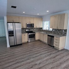 9441 Caribbean Blvd in Cutler Bay, FL - Building Photo - Building Photo