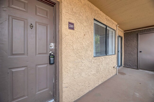 3601 W Tierra Buena Ln in Phoenix, AZ - Building Photo - Building Photo