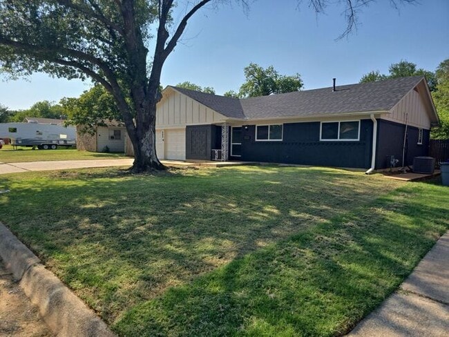 202 Linda Ln in Euless, TX - Building Photo - Building Photo