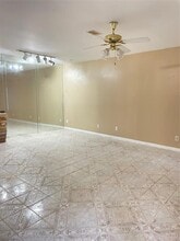 7329 Regency Square Ct in Houston, TX - Building Photo - Building Photo