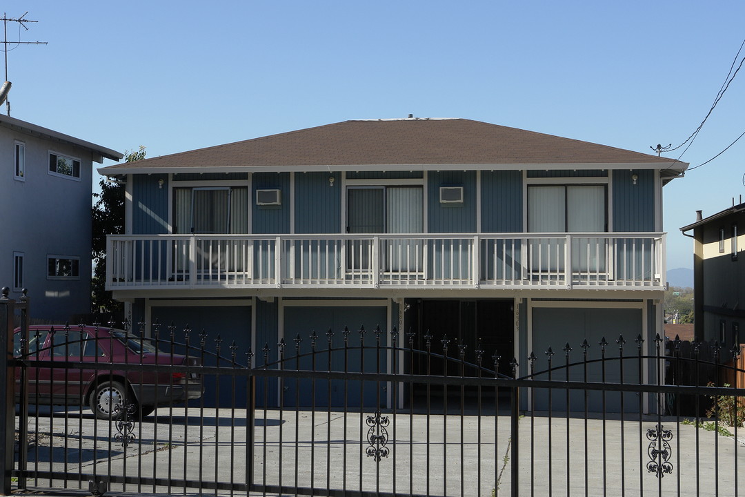 16803-16805 Liberty St in San Leandro, CA - Building Photo