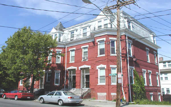 120-124 Washington Ave in Chelsea, MA - Building Photo - Building Photo