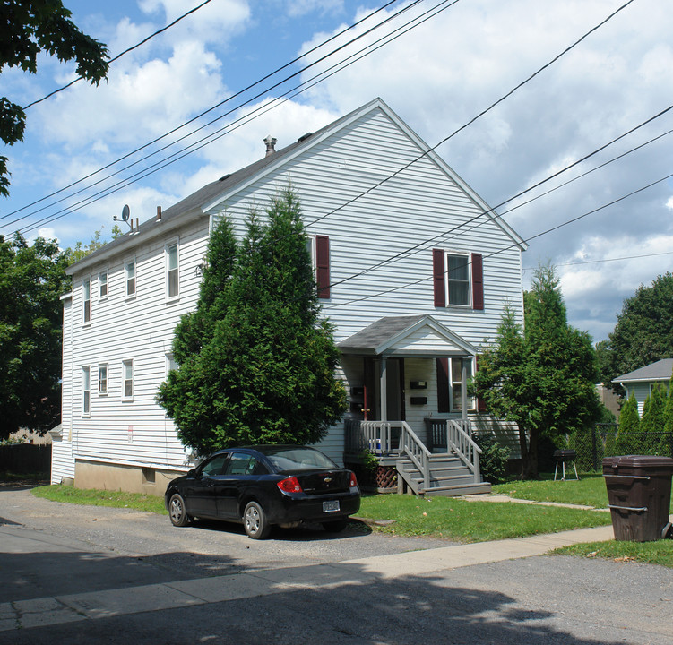 109 West Ave in E Syracuse, NY - Building Photo