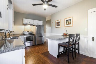 147 Doyle Rd in Holden, MA - Foto de edificio - Building Photo