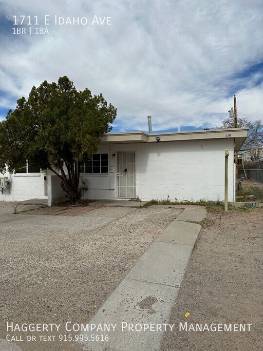 1711 E Idaho Ave in Las Cruces, NM - Building Photo