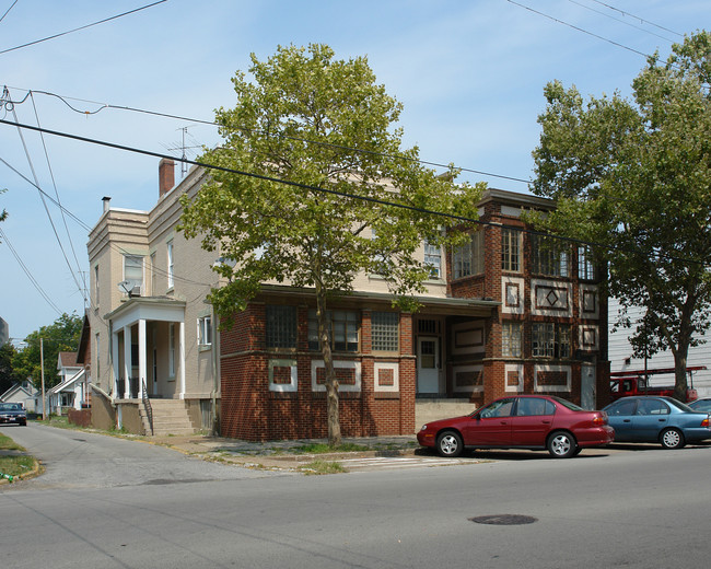 1015 W Washington St in Sandusky, OH - Building Photo - Building Photo