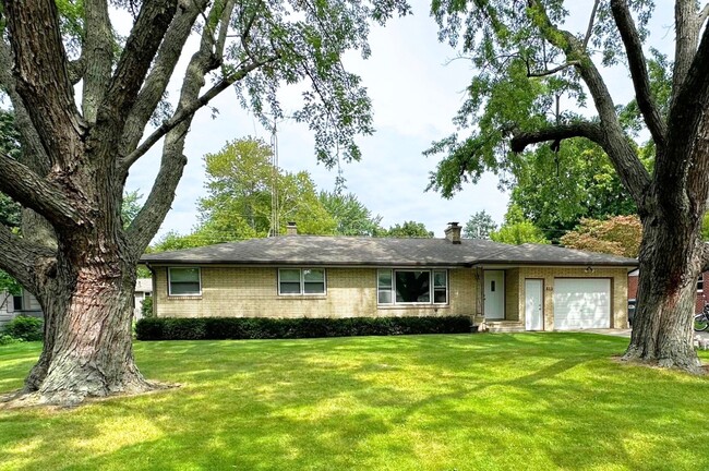 property at 813 Clemens Ave