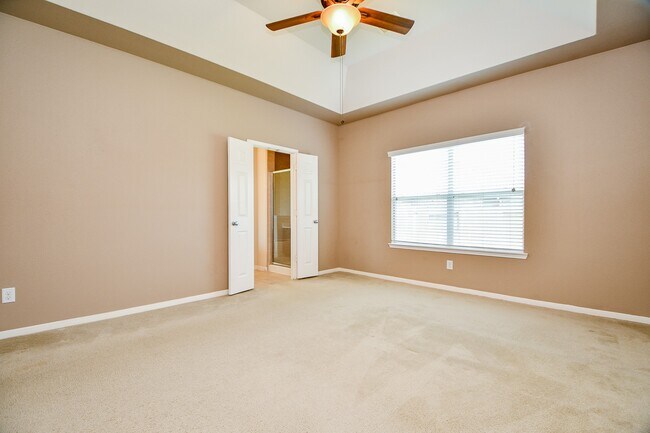 21622 Crest Peak Way