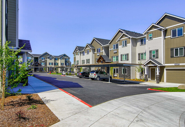 Castlegate Apartments in Portland, OR - Foto de edificio - Building Photo