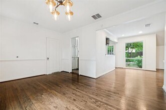 8811 Santa Clara Dr in Dallas, TX - Building Photo - Building Photo