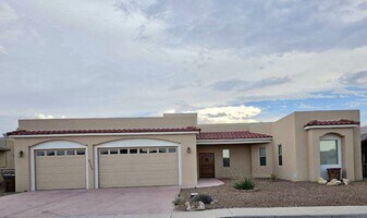 2184 Sedona Hills Pkwy in Las Cruces, NM - Building Photo