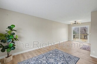 13968 Meadow Ridge Rd in Omaha, NE - Building Photo - Building Photo