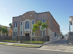 1325 S Bronson Ave Apartments