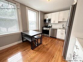 39 Stillman St, Unit 1 in Boston, MA - Building Photo