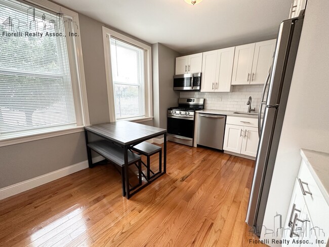 39 Stillman St, Unit 1