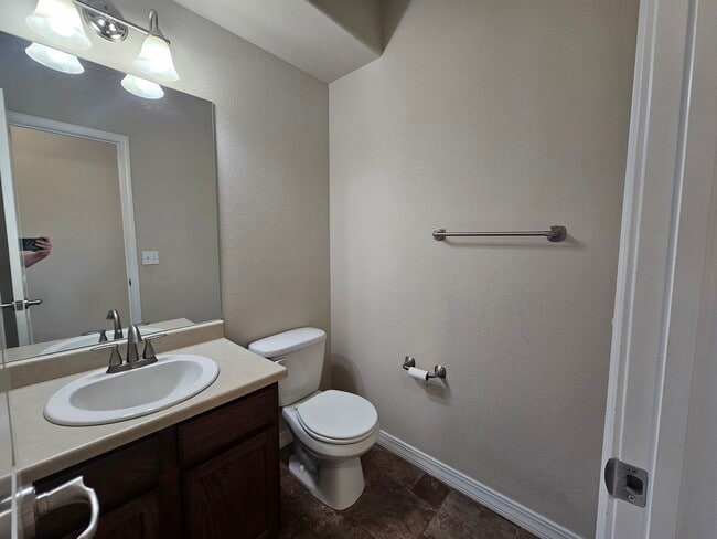 2063 Velliquette Ln in Colorado Springs, CO - Foto de edificio - Building Photo