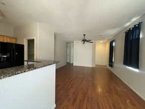 2150 W Alameda Dr in Phoenix, AZ - Foto de edificio - Building Photo