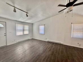 219 N Prospect Rd in Ypsilanti, MI - Building Photo - Building Photo