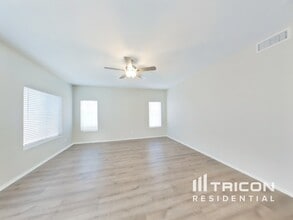 1480 E Anna Dr in Casa Grande, AZ - Foto de edificio - Building Photo