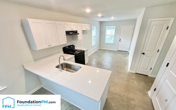 2501 E Tyler Ave in West Memphis, AR - Building Photo - Building Photo