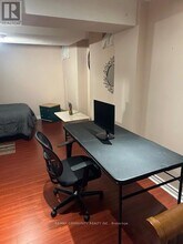 8 Sirius Crescent in Toronto, ON - Building Photo - Building Photo