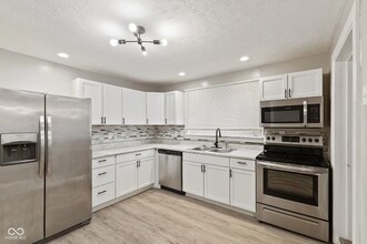 734 Parkway Ave in Indianapolis, IN - Building Photo - Building Photo