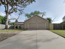 12819 Enchanted Path Dr in Houston, TX - Building Photo