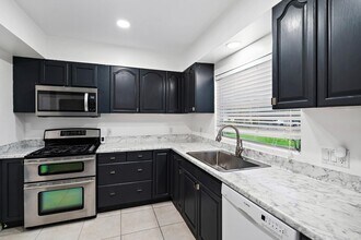 931 33rd St in West Palm Beach, FL - Building Photo - Building Photo