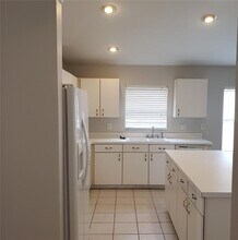 6911 Sotra St in Wesley Chapel, FL - Building Photo - Building Photo
