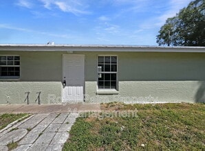 5443 Sago Ave in Ft. Myers, FL - Building Photo - Building Photo