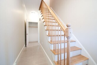 76 Main St in Upton, MA - Building Photo - Building Photo