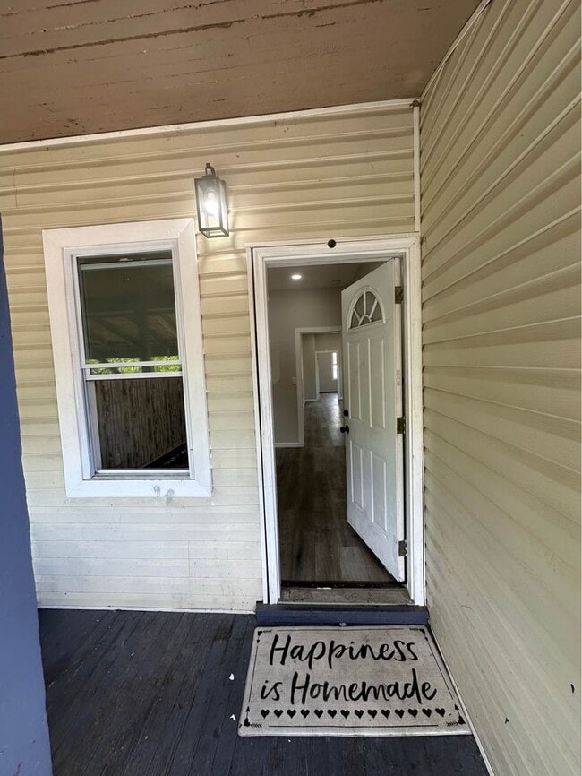 property at 1016 Capouse Ave