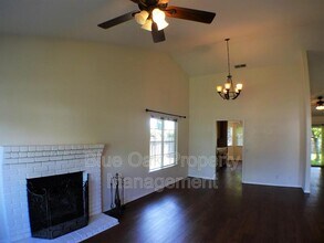 250 Pinyon Hills Dr in Chico, CA - Building Photo - Building Photo