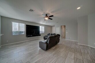 7636 W Quail Track Dr in Peoria, AZ - Building Photo - Building Photo