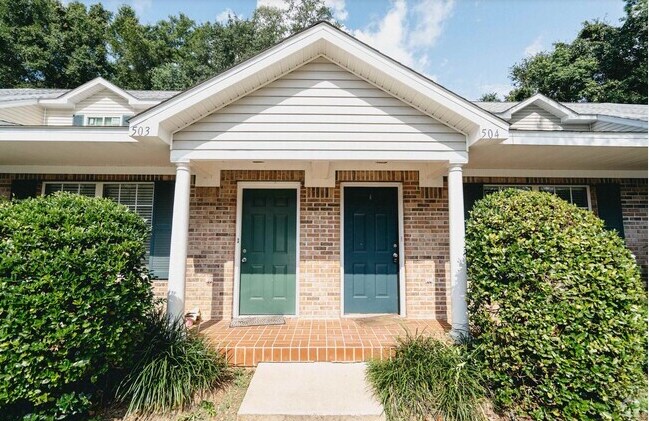 property at 2738 W Tharpe St