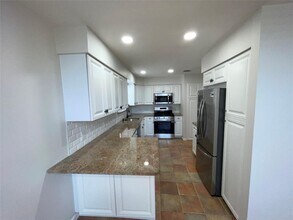 420 W Park Ave in Long Beach, NY - Building Photo - Building Photo