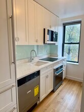 230 Riverside Dr in New York, NY - Building Photo - Building Photo