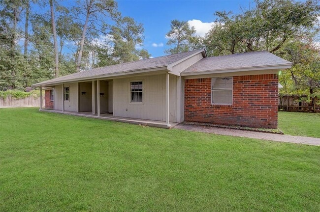510 Coleman St in Conroe, TX - Building Photo - Building Photo