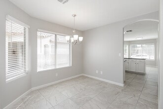 1302 E Vernoa St in San Tan Valley, AZ - Building Photo - Building Photo