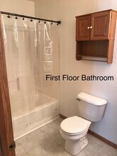 1031-1033 Pleasant View Ln in Little Chute, WI - Building Photo - Building Photo