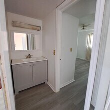 147 Stratford K in West Palm Beach, FL - Building Photo - Building Photo