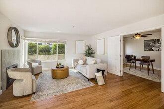 5605 Friars Rd, Unit 270 in San Diego, CA - Building Photo - Building Photo